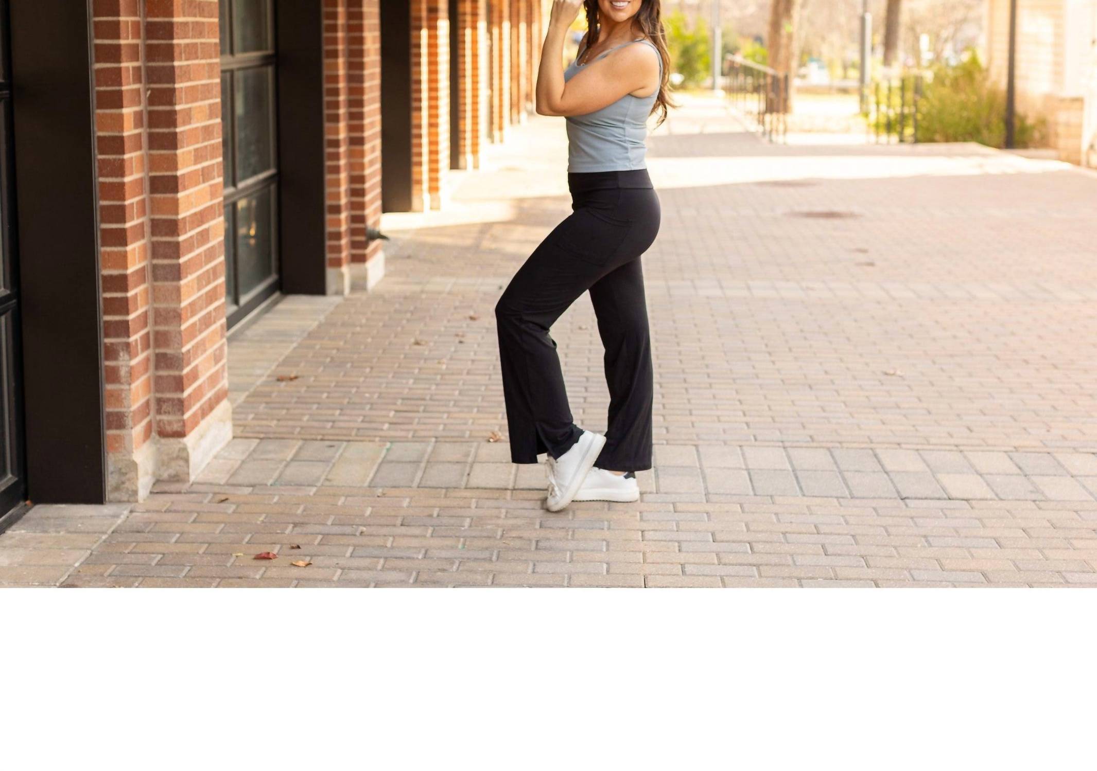 Julia Rose - Rachel Relaxed Fit Leggings With Pockets