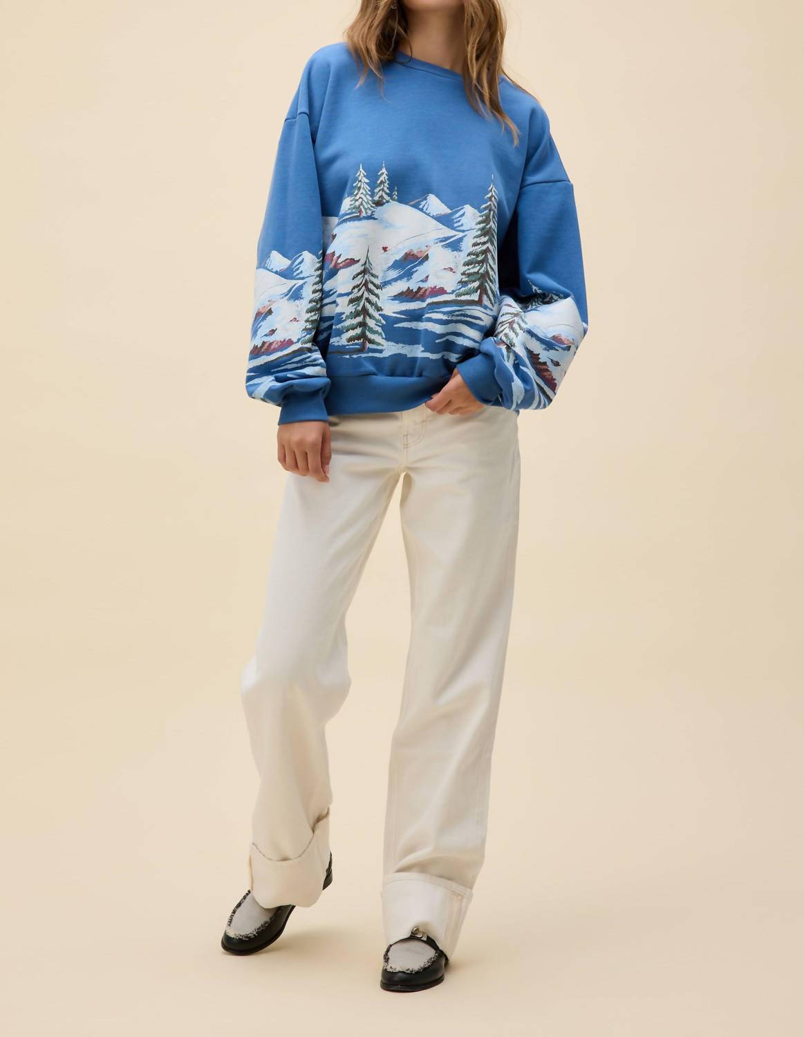 Daydreamer - Alpine Ski Scene Oversized Crew Sweatshirt